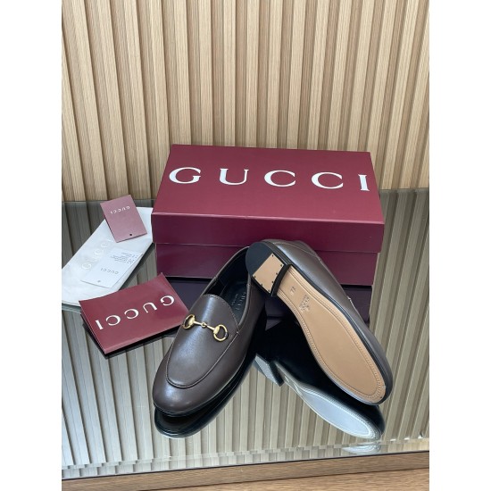 ✌️Gucci✌️Hot-up version is available for 2025 Early Autumn Series 3.25...Mount-year classic loafers⚡️⚡️New upgrade and production⚡️Purchase level!All spot Gucci loafers single shoes/back styles!Very delicate!The original lasting method is the same as that ✌️Gucci✌️Hot-up version is available for 2025 Early Autumn Series 3.25...Mount-year classic loafers⚡️⚡️New upgrade and production⚡️Purchase level!All spot Gucci loafers single shoes/back styles!Very delicate!The original lasting method is the same as that