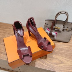 Palmprint. Heel height 9cm Hermes top version. High-heeled sandals P350Herme* Early Spring Counter New High-heeled Sandal Series ✔️Upper: Epson leather suede Palmprint ✔️Inner: Imported mixed-bred sheepskin ✔️Heel height: 9cm ✔️Outs: Original Italian leat