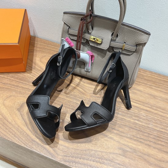 Palmprint. Heel height 9cm Hermes top version. High-heeled sandals P350Herme* Early Spring Counter New High-heeled Sandal Series ✔️Upper: Epson leather suede Palmprint ✔️Inner: Imported mixed-bred sheepskin ✔️Heel height: 9cm ✔️Outs: Original Italian leat Palmprint. Heel height 9cm Hermes top version. High-heeled sandals P350Herme* Early Spring Counter New High-heeled Sandal Series ✔️Upper: Epson leather suede Palmprint ✔️Inner: Imported mixed-bred sheepskin ✔️Heel height: 9cm ✔️Outs: Original Italian leat