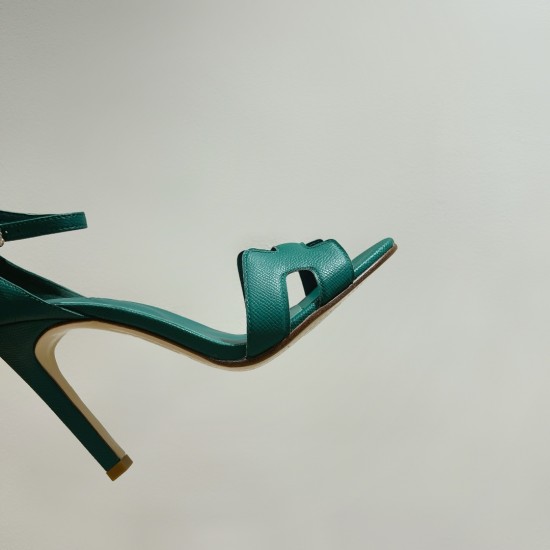 Palmprint. Heel height 10.5cm Hermes top version. High-heeled sandals P350Herme* Early Spring Counter New High-heeled Sandal Series ✔️Upper: Epson leather suede palm print ✔️Inner: Imported mixed-bred sheepskin ✔️Heel height: 10.5cm ✔️Outs: Original Itali Palmprint. Heel height 10.5cm Hermes top version. High-heeled sandals P350Herme* Early Spring Counter New High-heeled Sandal Series ✔️Upper: Epson leather suede palm print ✔️Inner: Imported mixed-bred sheepskin ✔️Heel height: 10.5cm ✔️Outs: Original Itali