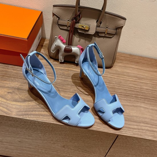 Palmprint. Heel height 7cm Hermes top version. High-heeled sandals 350Herme* Early Spring Counter New High-heeled Sandal Series ✔️Upper: Epson leather suede palm print ✔️Inner: Imported mixed-bred sheepskin ✔️Heel height: 7cm 9cm 10.5cm ✔️Outs: Original I Palmprint. Heel height 7cm Hermes top version. High-heeled sandals 350Herme* Early Spring Counter New High-heeled Sandal Series ✔️Upper: Epson leather suede palm print ✔️Inner: Imported mixed-bred sheepskin ✔️Heel height: 7cm 9cm 10.5cm ✔️Outs: Original I