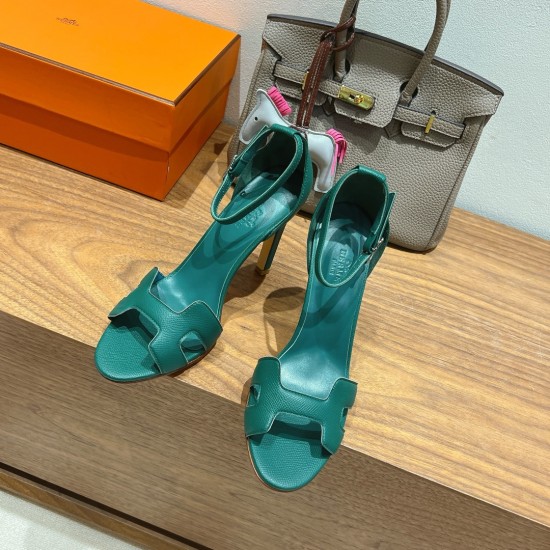 Palmprint. Heel height 10.5cm Hermes top version. High-heeled sandals P350Herme* Early Spring Counter New High-heeled Sandal Series ✔️Upper: Epson leather suede palm print ✔️Inner: Imported mixed-bred sheepskin ✔️Heel height: 10.5cm ✔️Outs: Original Itali Palmprint. Heel height 10.5cm Hermes top version. High-heeled sandals P350Herme* Early Spring Counter New High-heeled Sandal Series ✔️Upper: Epson leather suede palm print ✔️Inner: Imported mixed-bred sheepskin ✔️Heel height: 10.5cm ✔️Outs: Original Itali