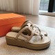 Hermes... a Eclair slippers 2024 new product + hot series of shoes with light soles, with a certain thickness that increases the height and makes your legs look longer!Body, breathable and comfortable technology fabric!A single item that combines color co Hermes... a Eclair slippers 2024 new product + hot series of shoes with light soles, with a certain thickness that increases the height and makes your legs look longer!Body, breathable and comfortable technology fabric!A single item that combines color co