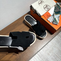 Hermes hot model launched for women￥290 Brand: Hermes HERMES number: H8018-2102