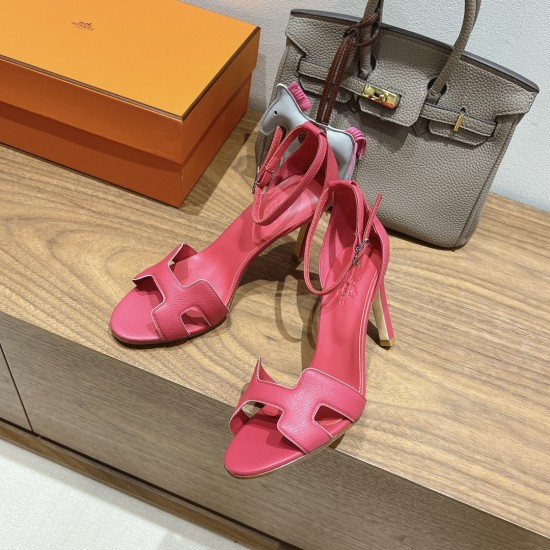 Palmprint. Heel height 9cm Hermes top version. High-heeled sandals P350Herme* Early Spring Counter New High-heeled Sandal Series ✔️Upper: Epson leather suede Palmprint ✔️Inner: Imported mixed-bred sheepskin ✔️Heel height: 9cm ✔️Outs: Original Italian leat Palmprint. Heel height 9cm Hermes top version. High-heeled sandals P350Herme* Early Spring Counter New High-heeled Sandal Series ✔️Upper: Epson leather suede Palmprint ✔️Inner: Imported mixed-bred sheepskin ✔️Heel height: 9cm ✔️Outs: Original Italian leat
