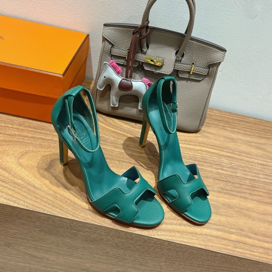 Palmprint. Heel height 10.5cm Hermes top version. High-heeled sandals P350Herme* Early Spring Counter New High-heeled Sandal Series ✔️Upper: Epson leather suede palm print ✔️Inner: Imported mixed-bred sheepskin ✔️Heel height: 10.5cm ✔️Outs: Original Itali Palmprint. Heel height 10.5cm Hermes top version. High-heeled sandals P350Herme* Early Spring Counter New High-heeled Sandal Series ✔️Upper: Epson leather suede palm print ✔️Inner: Imported mixed-bred sheepskin ✔️Heel height: 10.5cm ✔️Outs: Original Itali