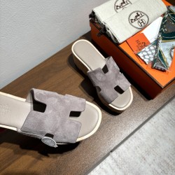 Hermes hot model launched for women￥290 Brand: Hermes HERMES number: H8018-2102