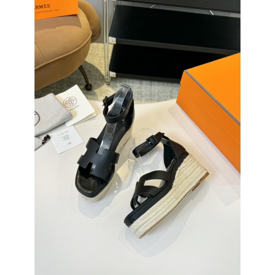 300Herms/Hermes classic waterproof platform H slope heel rope sandals with extremely retro design. It has a strong exotic style and fashionable feeling, and it has a tone for casual wear. Simple styles are easy to match with high-end feel. It is great. Th 300Herms/Hermes classic waterproof platform H slope heel rope sandals with extremely retro design. It has a strong exotic style and fashionable feeling, and it has a tone for casual wear. Simple styles are easy to match with high-end feel. It is great. Th
