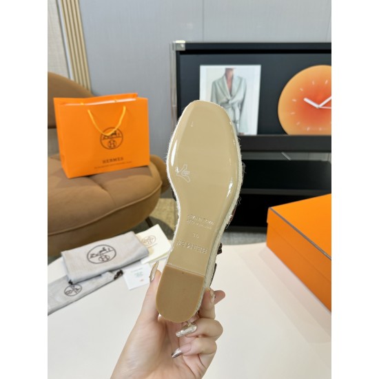 300Herms/Hermes classic waterproof platform H slope heel rope sandals with extremely retro design. It has a strong exotic style and fashionable feeling, and it has a tone for casual wear. Simple styles are easy to match with high-end feel. It is great. Th 300Herms/Hermes classic waterproof platform H slope heel rope sandals with extremely retro design. It has a strong exotic style and fashionable feeling, and it has a tone for casual wear. Simple styles are easy to match with high-end feel. It is great. Th