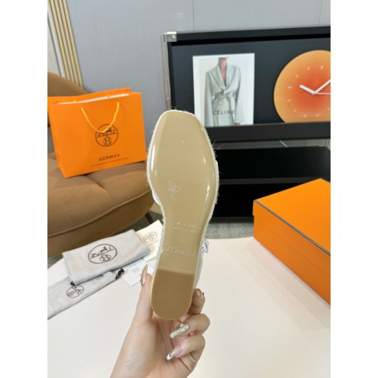 300Herms/Hermes classic waterproof platform H slope heel rope sandals with extremely retro design. It has a strong exotic style and fashionable feeling, and it has a tone for casual wear. Simple styles are easy to match with high-end feel. It is great. Th 300Herms/Hermes classic waterproof platform H slope heel rope sandals with extremely retro design. It has a strong exotic style and fashionable feeling, and it has a tone for casual wear. Simple styles are easy to match with high-end feel. It is great. Th