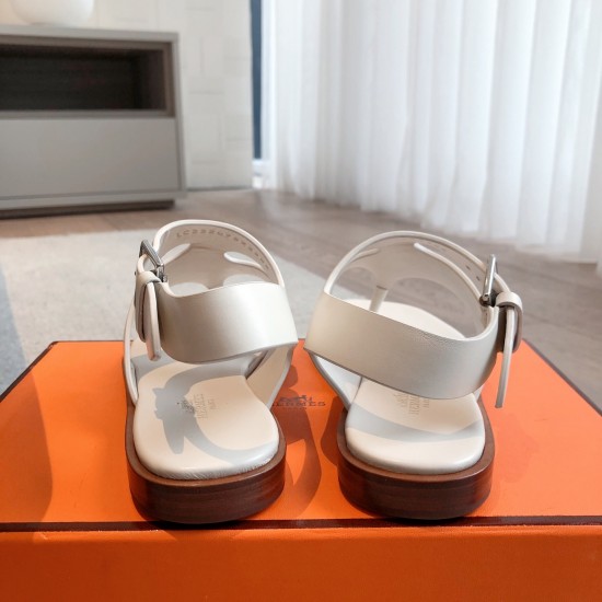 Hermes clip-toe sandals Hermes... a Eclair 2025 new color + hot series style is super positive, with a certain thickness to increase the height and make your legs look longer!A single item that is breathable and comfortable in the body, calfskin, spring a Hermes clip-toe sandals Hermes... a Eclair 2025 new color + hot series style is super positive, with a certain thickness to increase the height and make your legs look longer!A single item that is breathable and comfortable in the body, calfskin, spring a