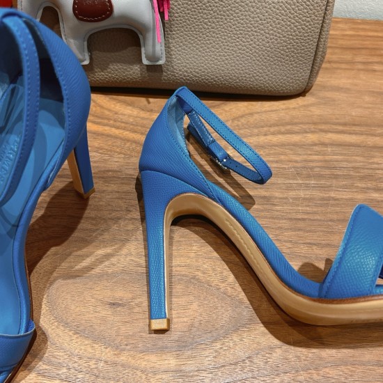Palmprint. Heel height 10.5cm Hermes top version. High-heeled sandals P350Herme* Early Spring Counter New High-heeled Sandal Series ✔️Upper: Epson leather suede palm print ✔️Inner: Imported mixed-bred sheepskin ✔️Heel height: 10.5cm ✔️Outs: Original Itali Palmprint. Heel height 10.5cm Hermes top version. High-heeled sandals P350Herme* Early Spring Counter New High-heeled Sandal Series ✔️Upper: Epson leather suede palm print ✔️Inner: Imported mixed-bred sheepskin ✔️Heel height: 10.5cm ✔️Outs: Original Itali