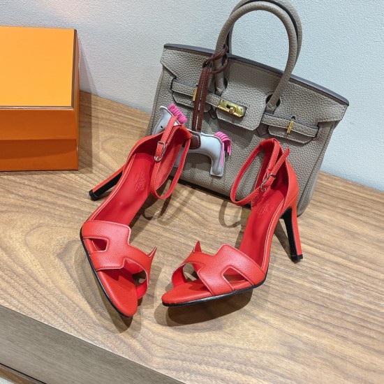 Palmprint. Heel height 9cm Hermes top version. High-heeled sandals P350Herme* Early Spring Counter New High-heeled Sandal Series ✔️Upper: Epson leather suede Palmprint ✔️Inner: Imported mixed-bred sheepskin ✔️Heel height: 9cm ✔️Outs: Original Italian leat Palmprint. Heel height 9cm Hermes top version. High-heeled sandals P350Herme* Early Spring Counter New High-heeled Sandal Series ✔️Upper: Epson leather suede Palmprint ✔️Inner: Imported mixed-bred sheepskin ✔️Heel height: 9cm ✔️Outs: Original Italian leat