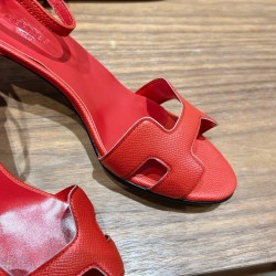 Palmprint. Heel height 7cm Hermes top version. High-heeled sandals 350Herme* Early Spring Counter New High-heeled Sandal Series ✔️Upper: Epson leather suede palm print ✔️Inner: Imported mixed-bred sheepskin ✔️Heel height: 7cm 9cm 10.5cm ✔️Outs: Original I