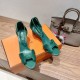 Palmprint. Heel height 7cm Hermes top version. High-heeled sandals 350Herme* Early Spring Counter New High-heeled Sandal Series ✔️Upper: Epson leather suede palm print ✔️Inner: Imported mixed-bred sheepskin ✔️Heel height: 7cm 9cm 10.5cm ✔️Outs: Original I Palmprint. Heel height 7cm Hermes top version. High-heeled sandals 350Herme* Early Spring Counter New High-heeled Sandal Series ✔️Upper: Epson leather suede palm print ✔️Inner: Imported mixed-bred sheepskin ✔️Heel height: 7cm 9cm 10.5cm ✔️Outs: Original I